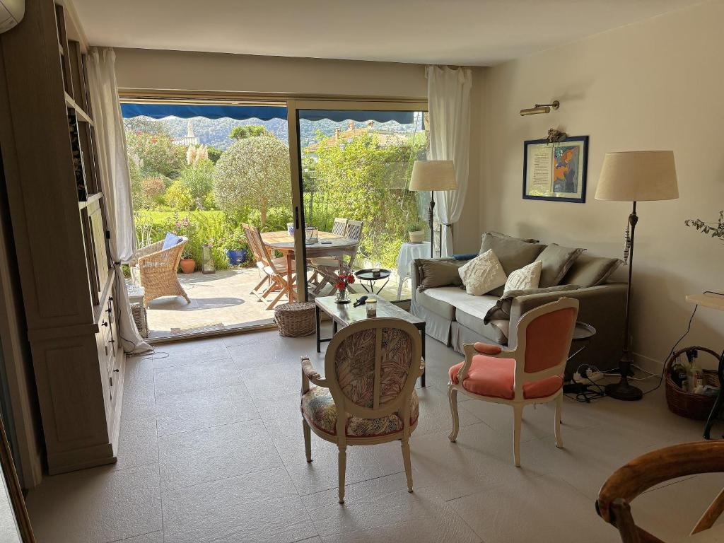Appartement 2 chambres, terrasses, proche mer et commerces à Saint-Jean Cap Ferrat - 3