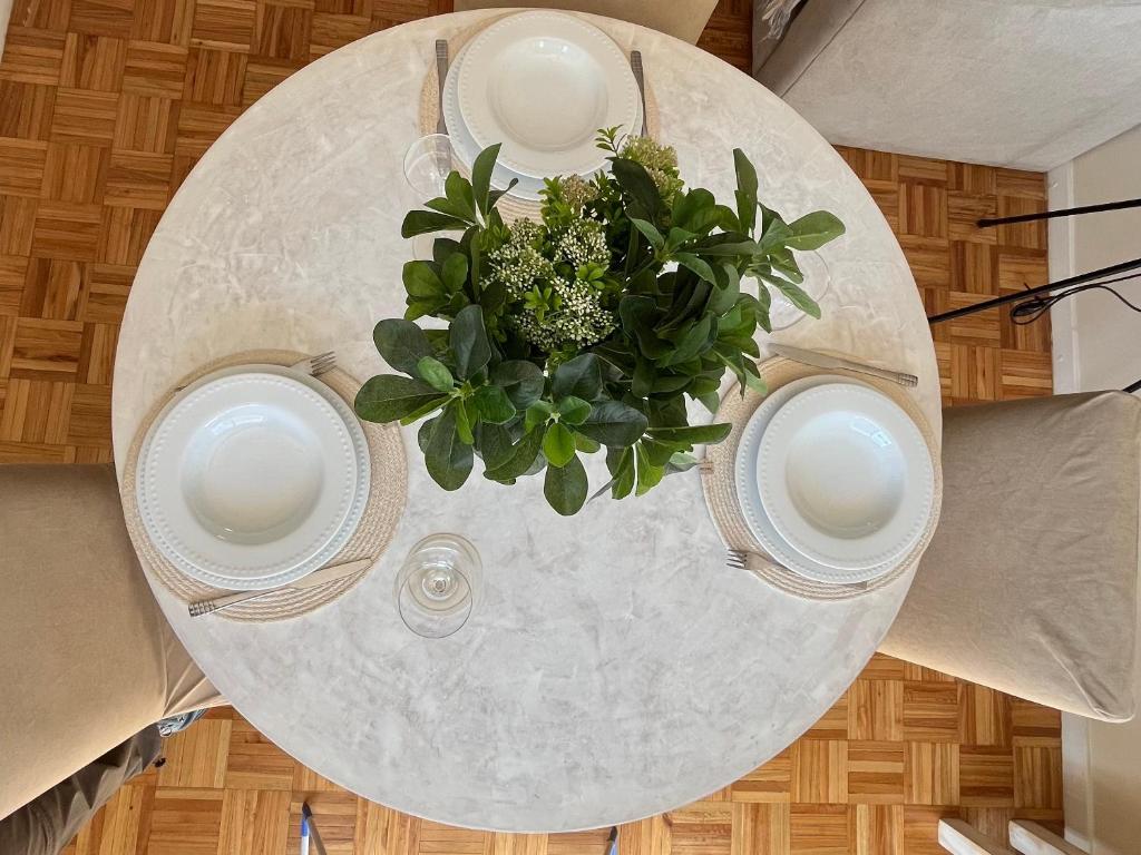 Depto céntrico en Mendoza, 3 ambientes con terraza balcón wifi alta velocidad lavandería cercano Aristides y Parque General San Martin - 3