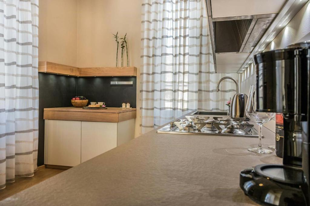 La Sortita Light And Modern Lucca City Apartment - 5