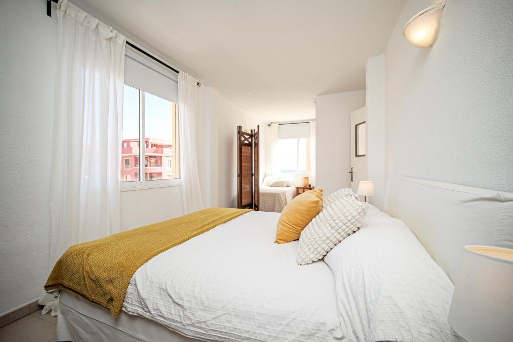 Cozy apartment near the sea with private parking - 4