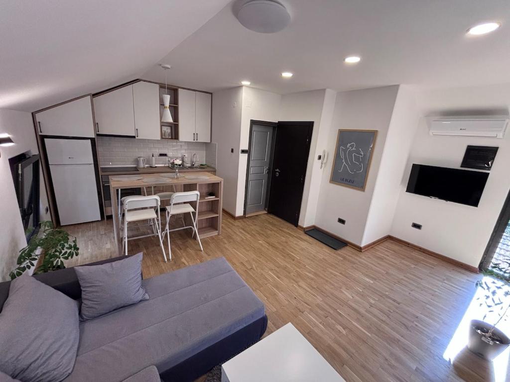 Pejton Apartment - 2