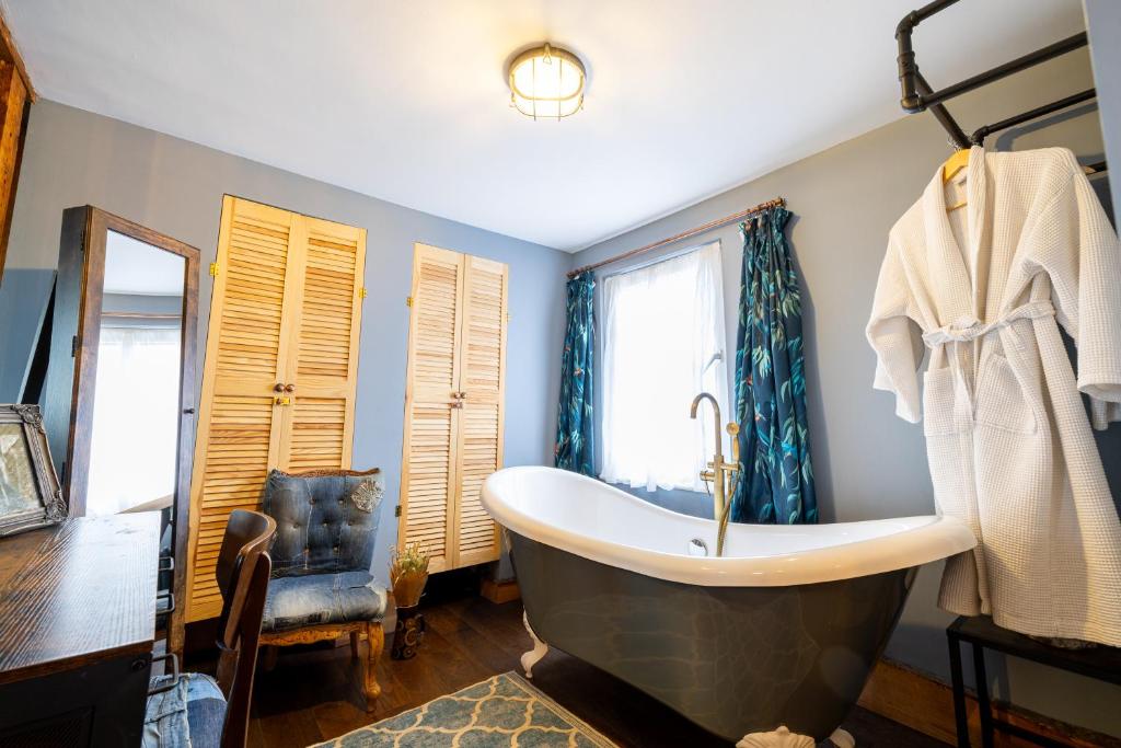 Quince Tree Cottage, Heathfield photo 2