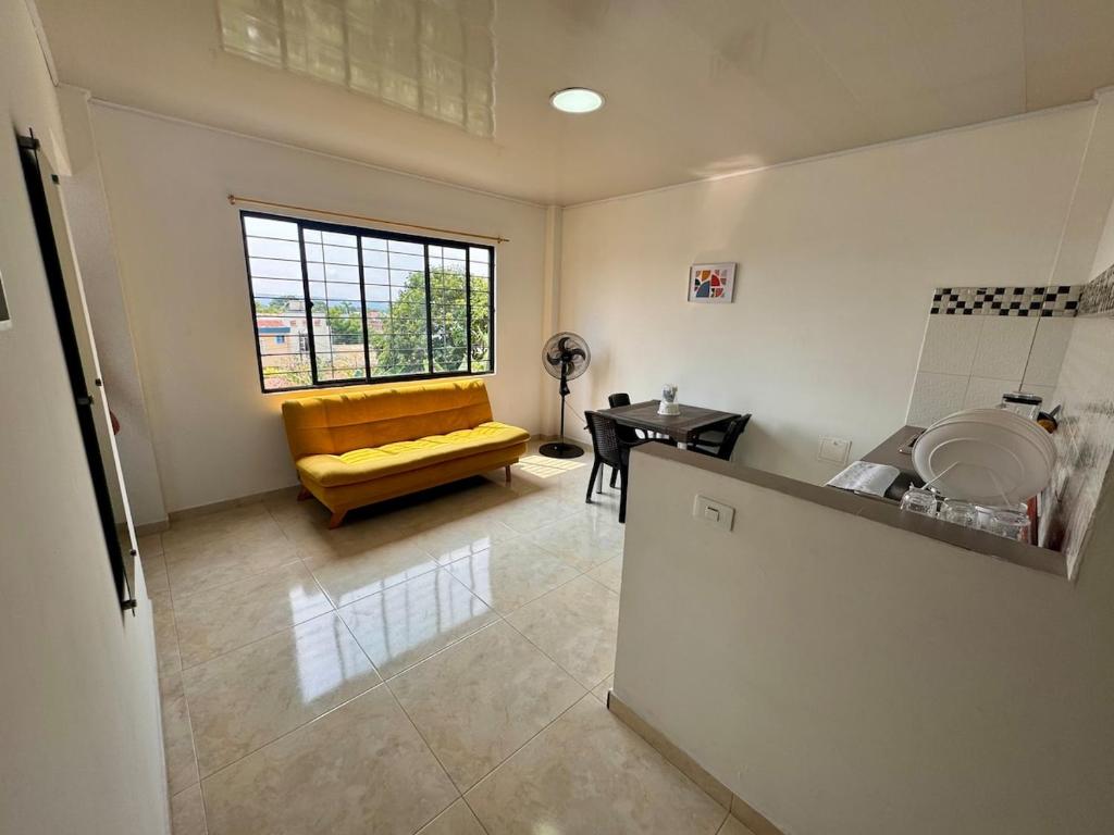 Apartment con terraza y Jacuzzi - 2