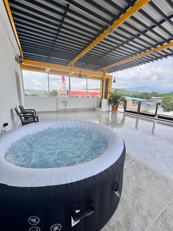 Apartment con terraza y Jacuzzi - 3