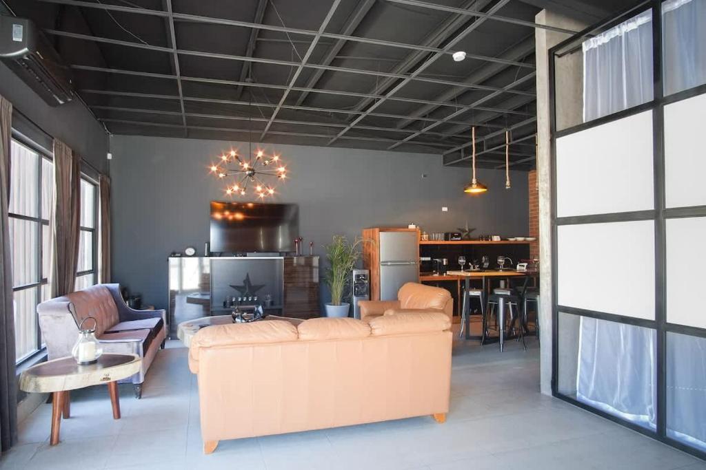 NEW Industrial Loft at Ensenada - 5