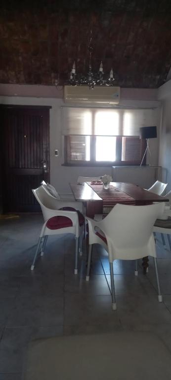 Hermosa casa zona Legislatura - 2