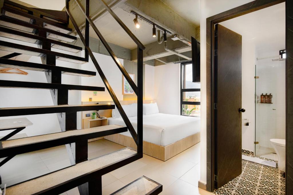 Hotel Attic 33 - 5