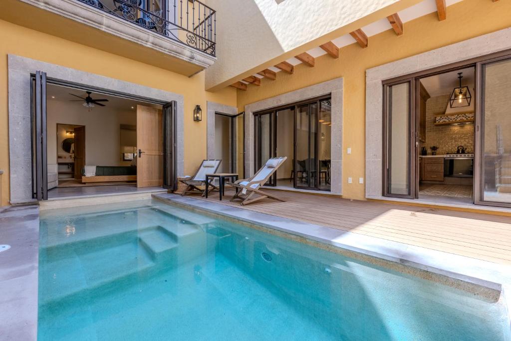 Casa La Purísima, Designer Retreat in Centro with Heated Pool & City Views - 2