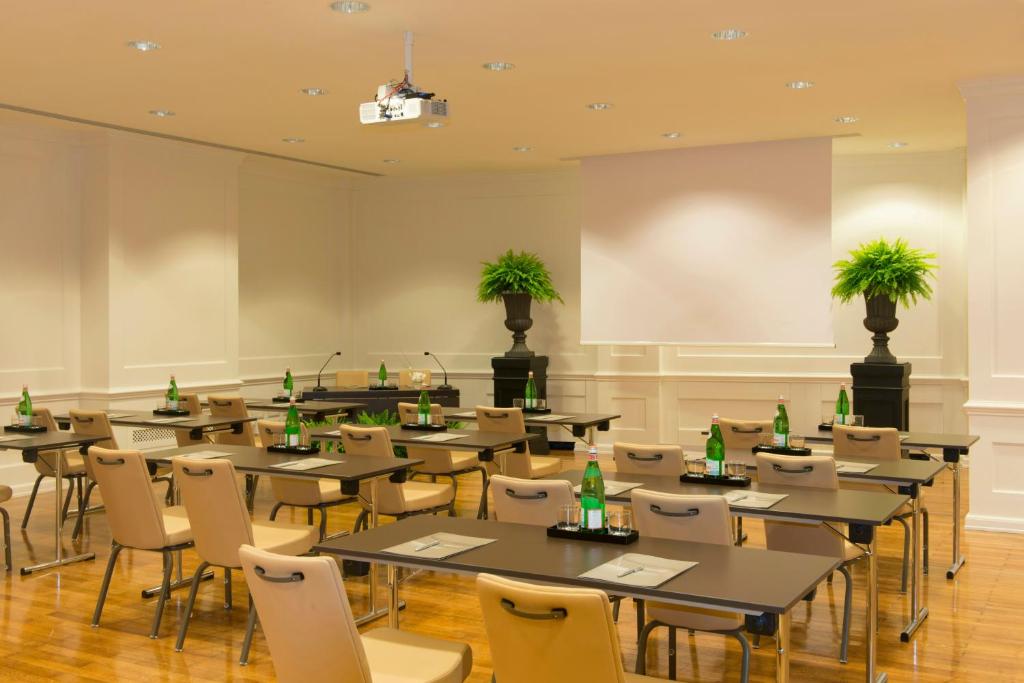 Meeting room / ballrooms