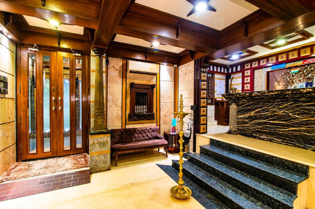 フロント・ロビー