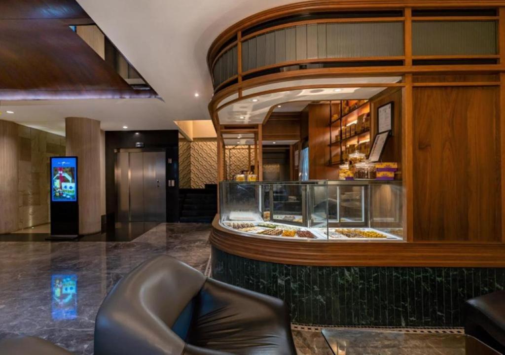 อาหารและเครื่องดื่ม