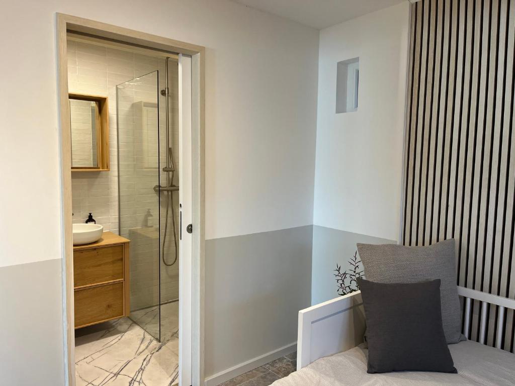 Renovated APT with panoramic view - 4