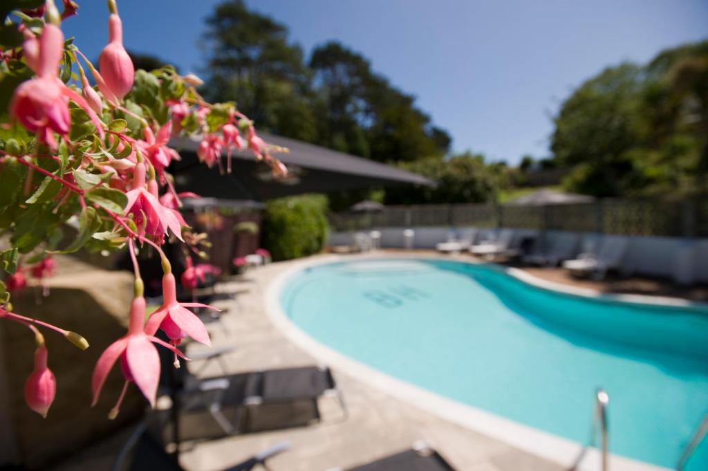 Bourne Hall Country Hotel photo