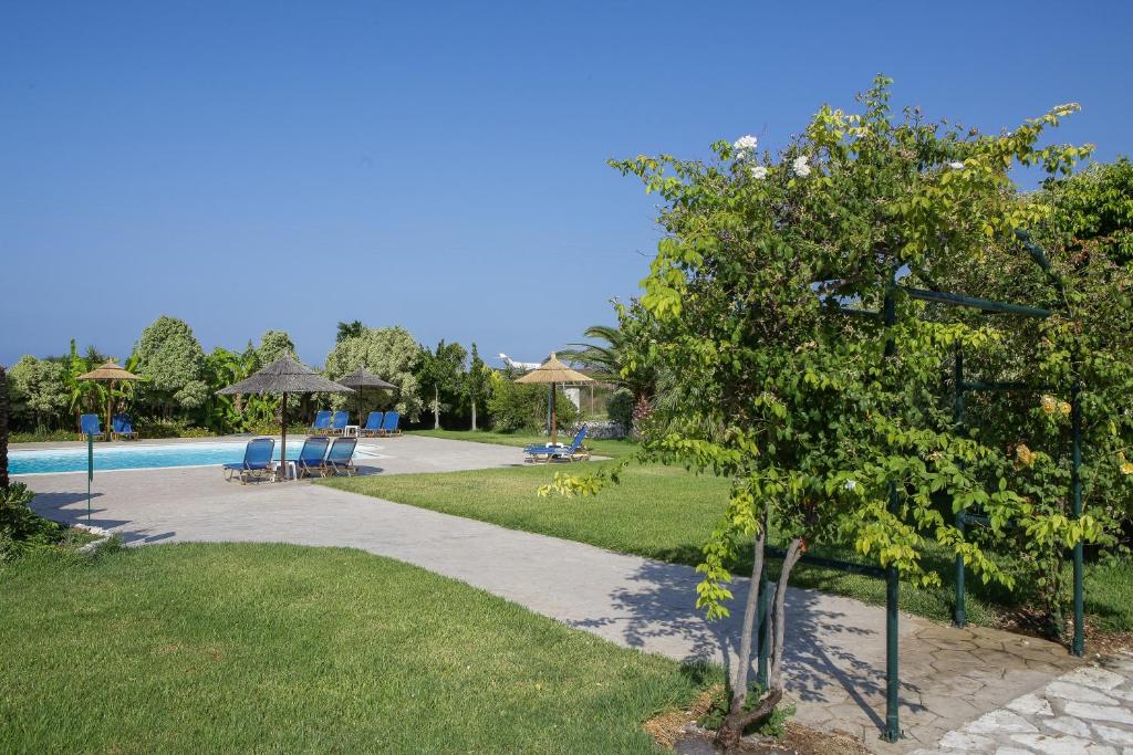 Sandy Beach Villas and Apartments photo