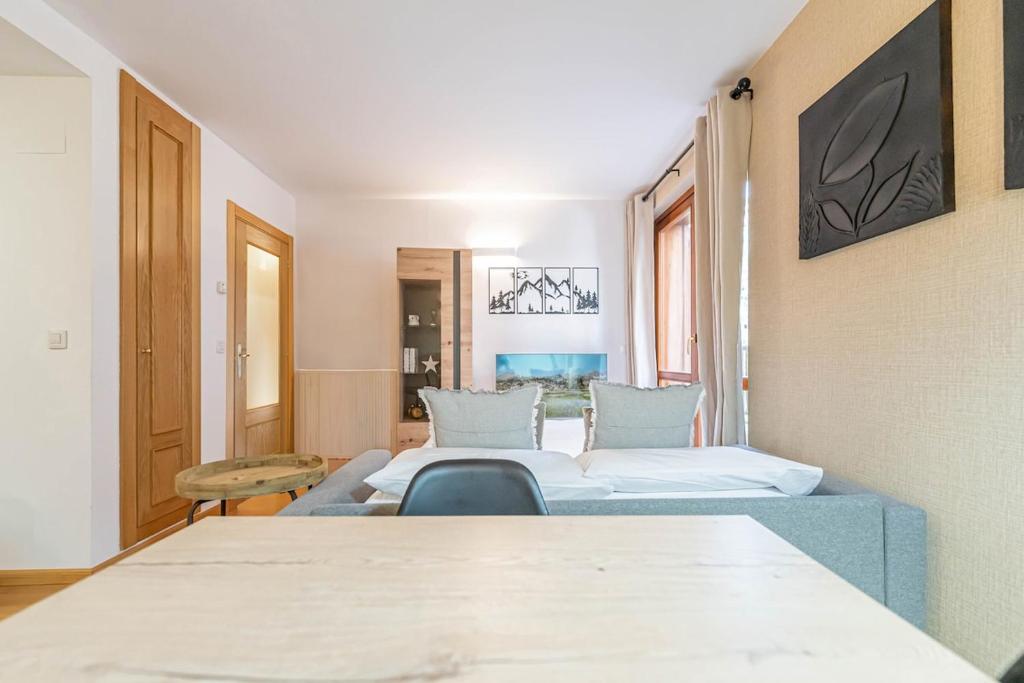 A Cozy Refuge - 2min drive to slopes - 4pax - 3