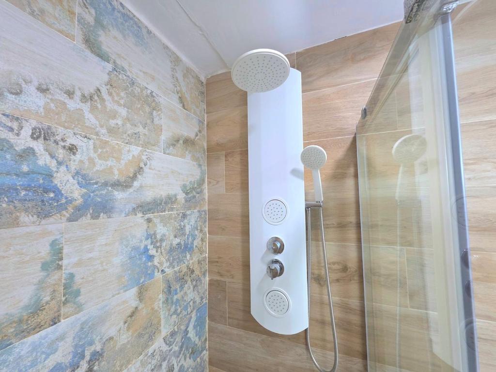 Azure Studi with Large Terrace & Full Kitchen Torremolinos City center by NAMASTE ELITE - 3