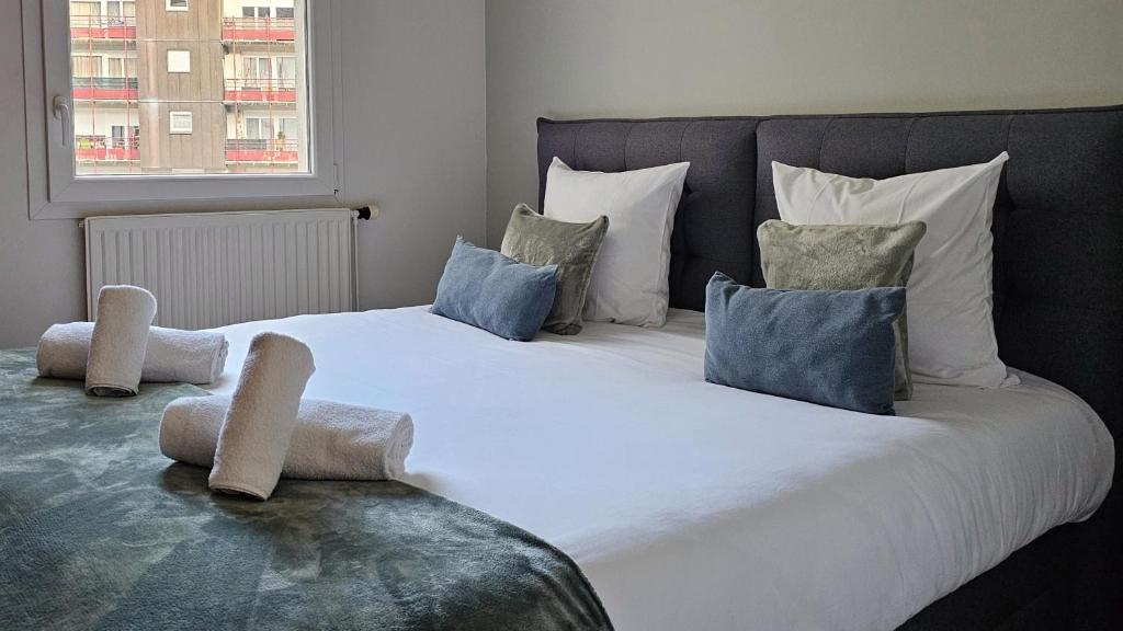 Chez Marlay, centre ville , 3 chambres , clim - 3