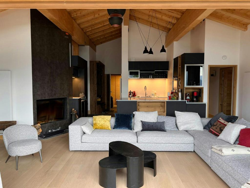 Design Flat With Panoramic Views In La Rosière - 2
