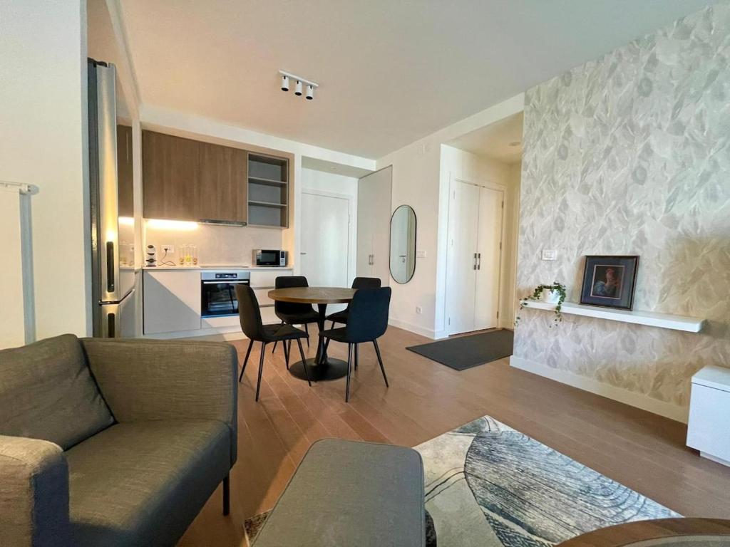 1BR Urban Hideaway at BW - 2