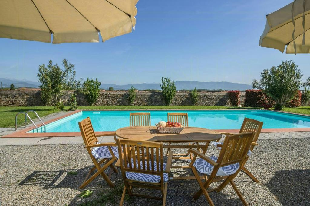 Sara Spacious Private Pool Apartment Near Lucca - 2