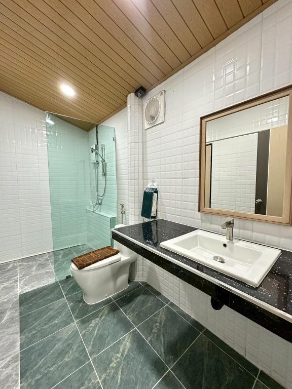 Well-appointed bathrooms
