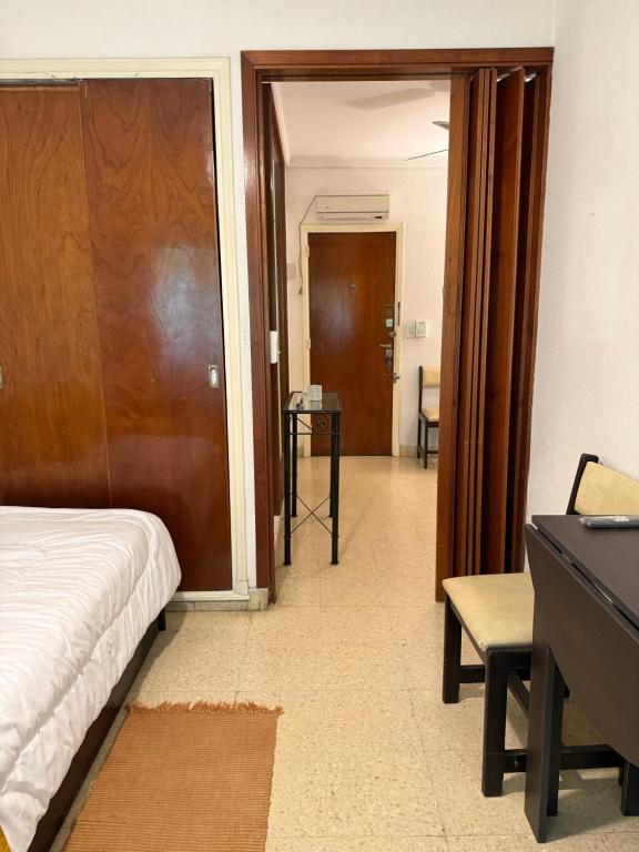 Departamento Centrico 2 amb a la calle - 3