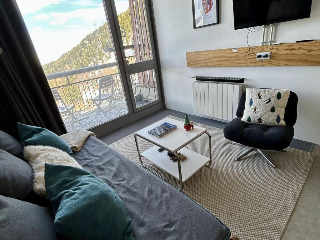 Studio rénové proche centre, balcon, 5 couchages, WIFI inclus - 2
