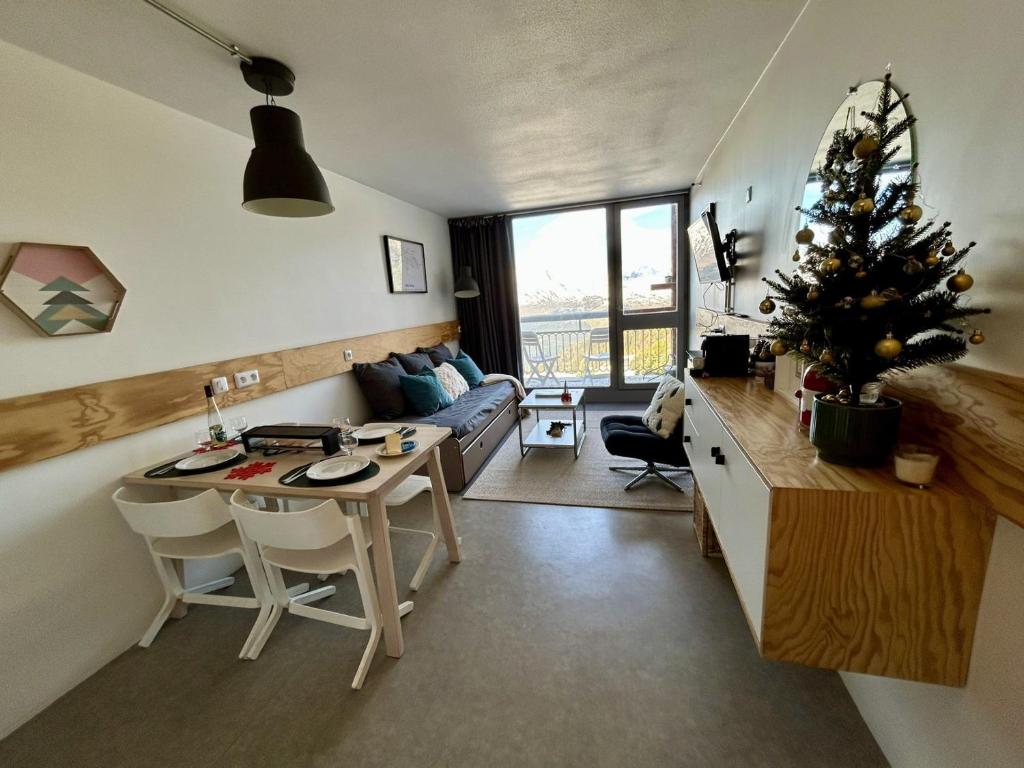 Studio rénové proche centre, balcon, 5 couchages, WIFI inclus - 4