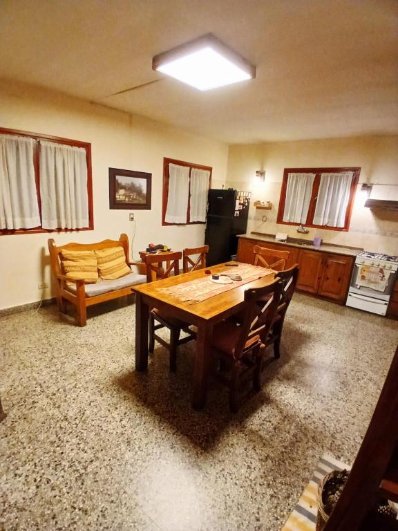 Alquilo casa en Villa Gesell por temporada - 4