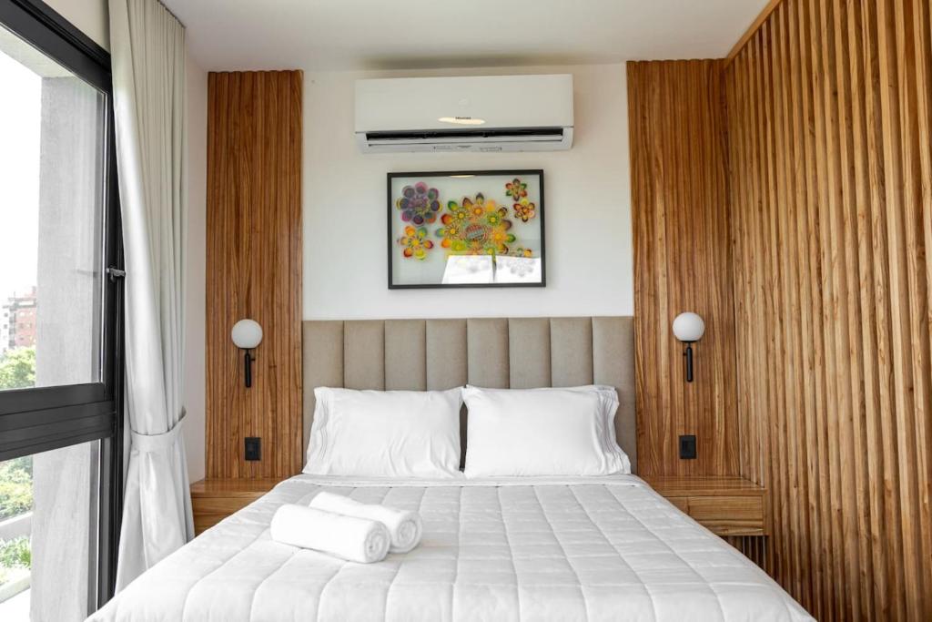 Bright and Modern Studio, High Speed WiFi - 3