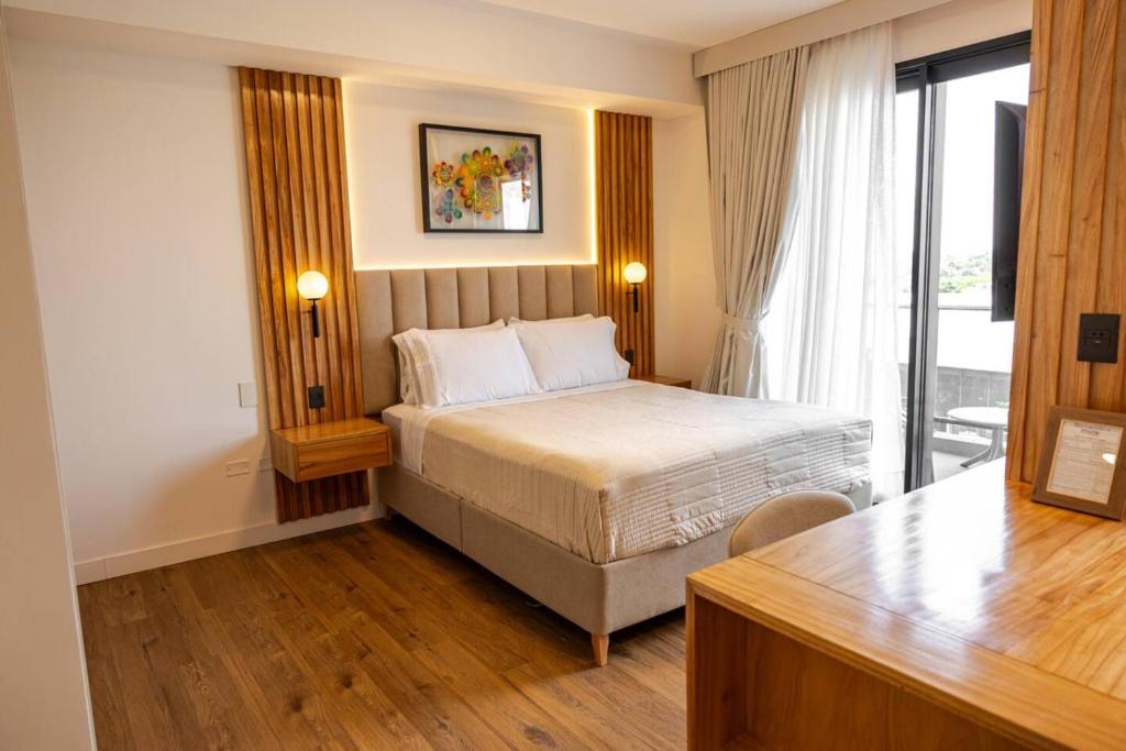 Designer Studio, 800 Mbps WiFi, Del Sol Area - 4