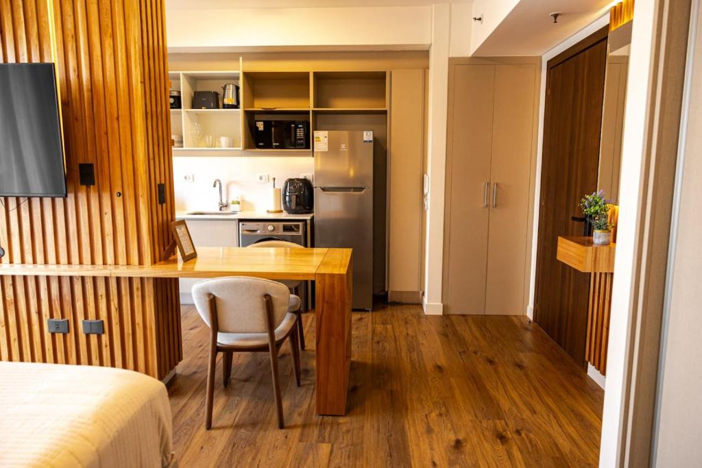 Designer Studio, 800 Mbps WiFi, Del Sol Area - 5