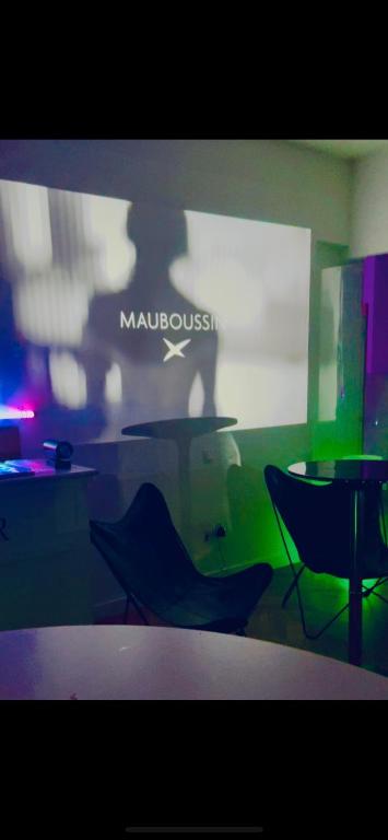 Appartement 4 pers - Jacuzzi & Mini-Bar - Dijon centre ville - 1