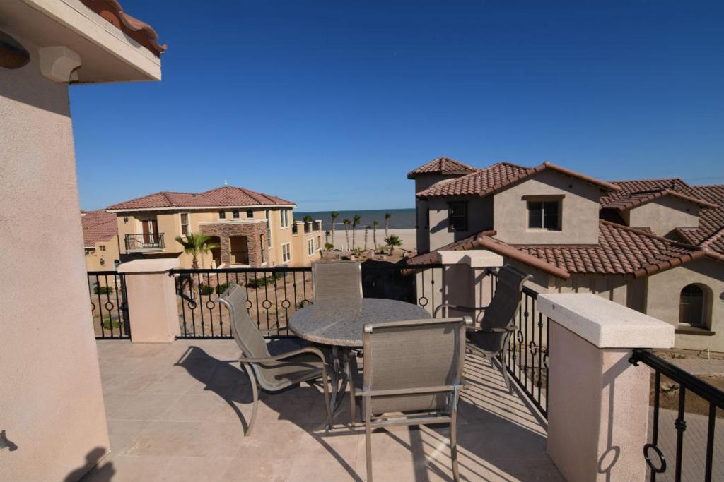 El Dorado Ranch San Felipe Rental Condo - Steps to the beach - 2