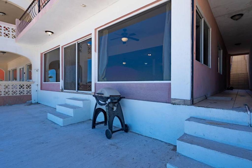 Gorgeous beach front condo - 5