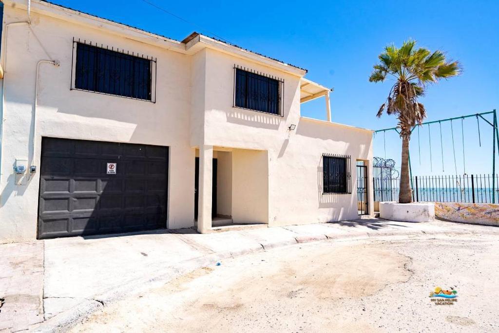InTown Beach front condo - Casey`s condo 1 - 4