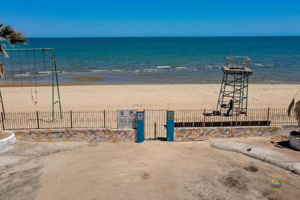 San Felipe downtown rental Condo - Steps to the Beach. Walk to Malecon - 3