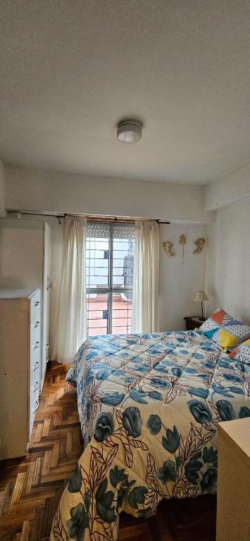 Departamento céntrico con vista al mar y balcón privado - 3