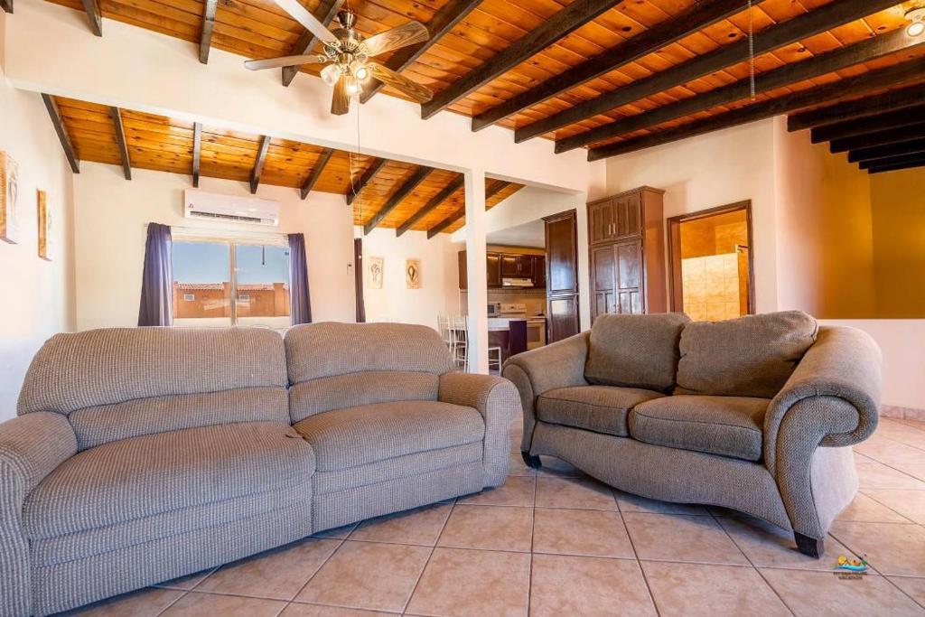 Condo 4, In town and steps to the beach and Malecon - 5