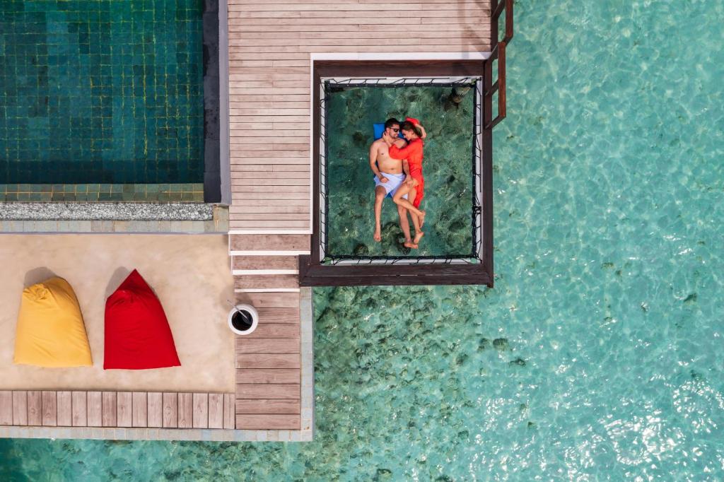 OZEN LIFE MAADHOO - Luxury All Inclusive with Free Transfers — Swimming pool in Kaafu Atoll, Kaafu