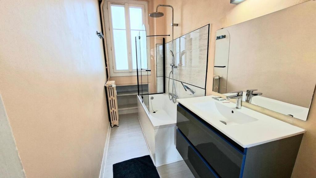 Cozy apartment, close to Gare du Mans - 3