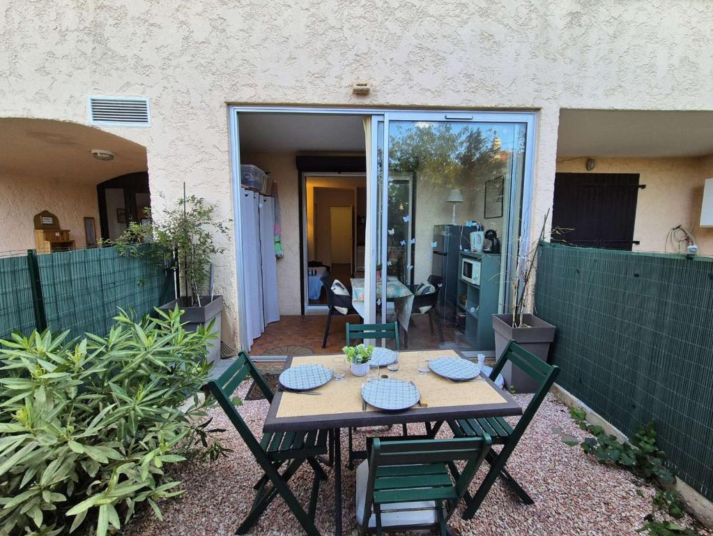 Studio rez de jardin,climatisation, proche de la mer, parking.. - 3