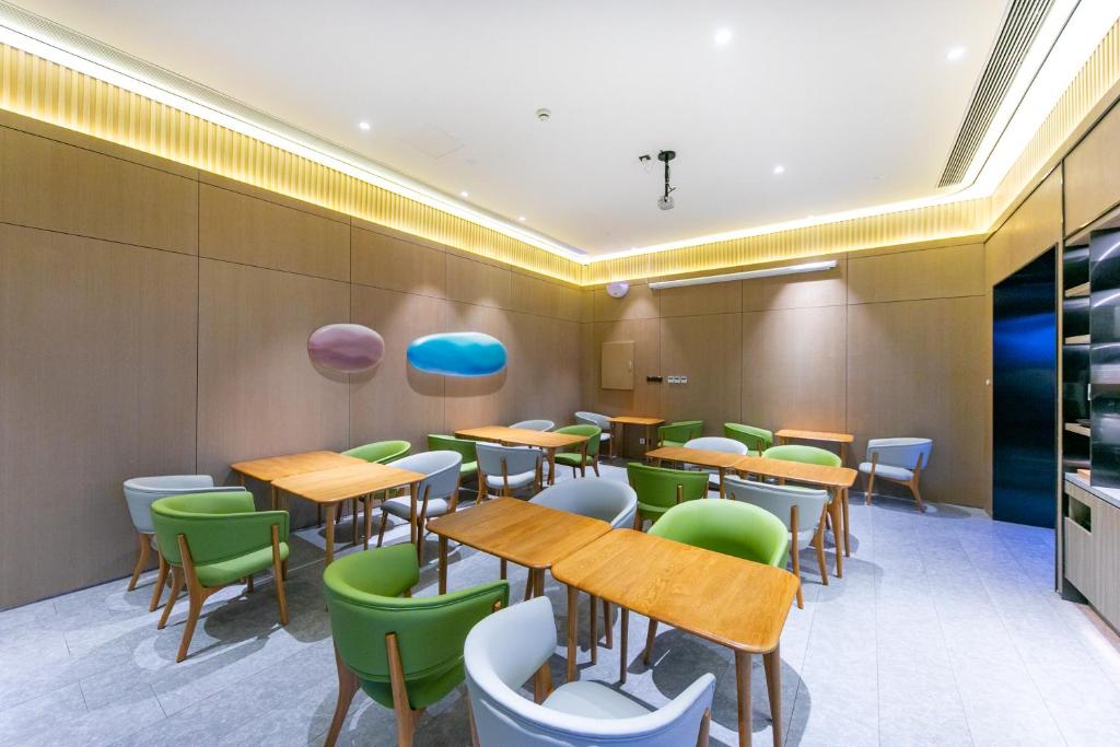 ジーアイ ホテル シャンハイ ニュー インターナショナル エキスポ センター ガオクー シー ルー (JI Hotel Shanghai New International Expo Center Gaoke West Road) レストラン