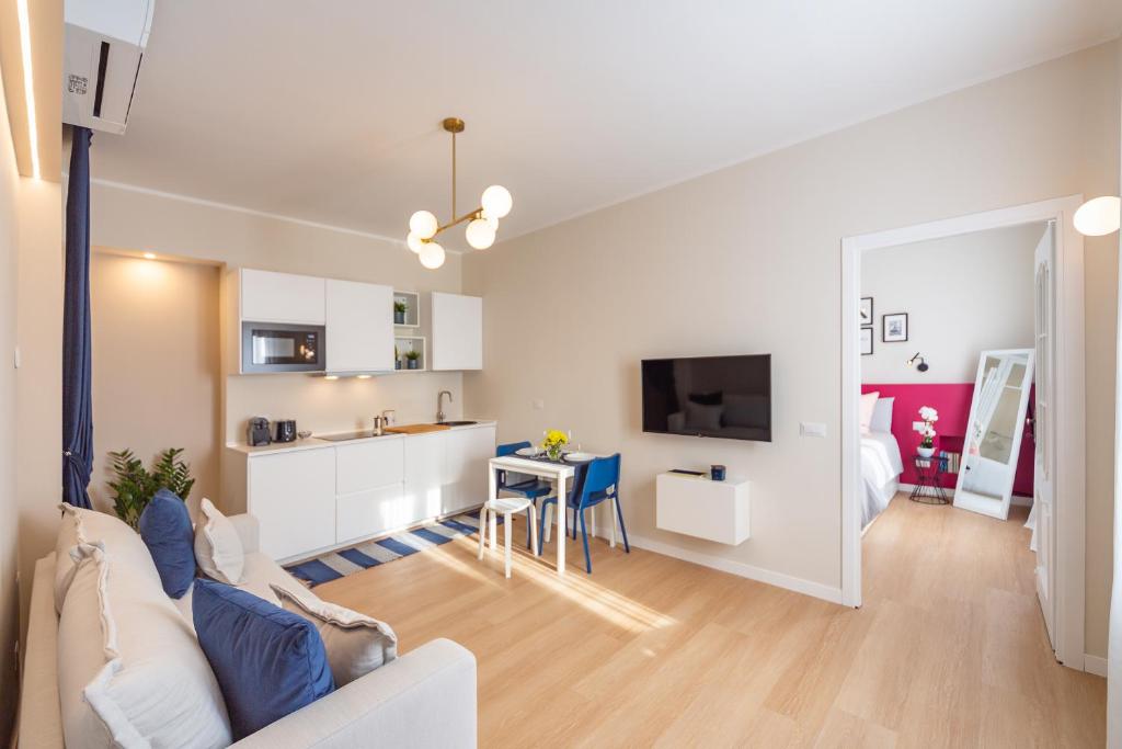 Just Urban Stays - Cozy 1-BR Apartment near Navigli & Metro M2 - 1