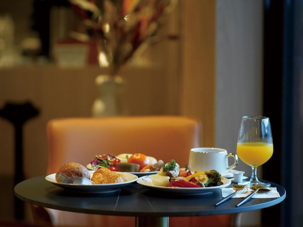 ローダーズ プラス ホテル シーム - Dining image