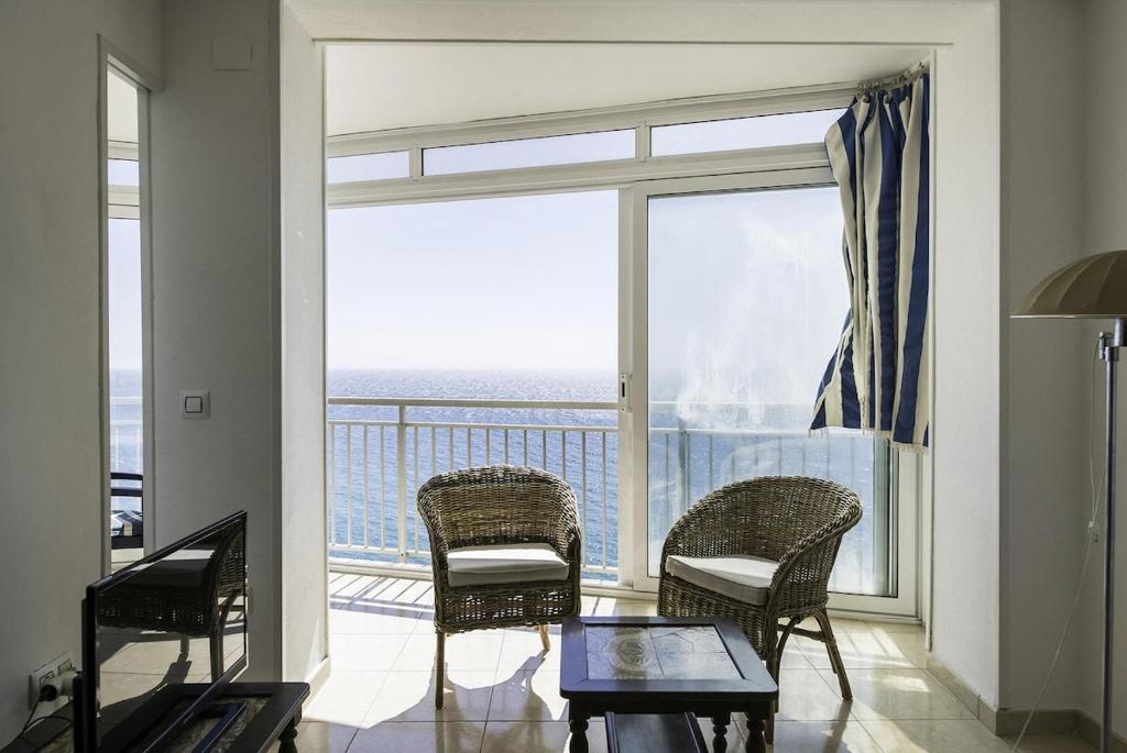Acogedor piso con vistas frontales a mar - 3