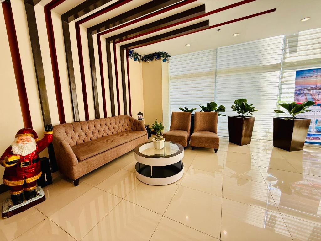 Lobby, One Palm Tree Villas across NAIA T3 in Manila