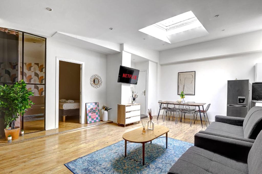 Ambiance Contemporaine et Detente - Paris 10 - 1