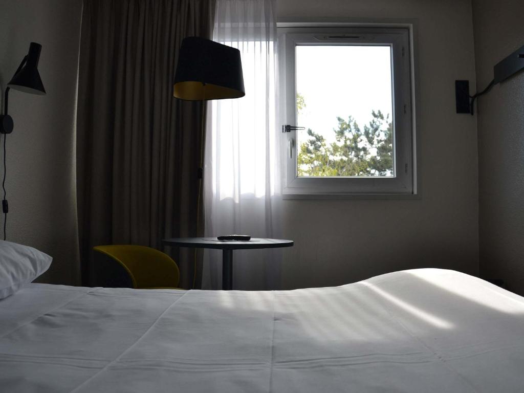 ibis Chambery - 4