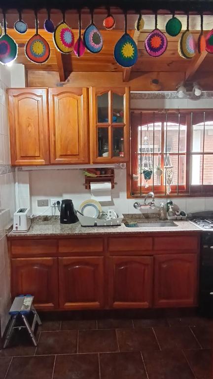 CASA 5 PERS-500 mts PLAYA EXCELENTE UBICACION RESIDENCIAL - 1